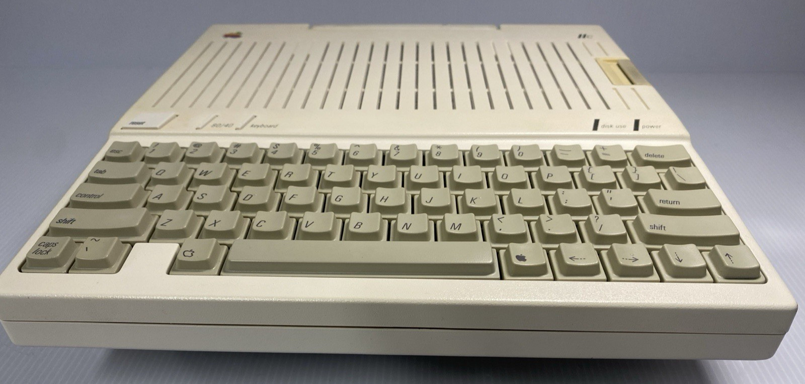 Apple IIc Computer – Clean & Fully Working – Apple A2B4156 1MB Memory Expansion