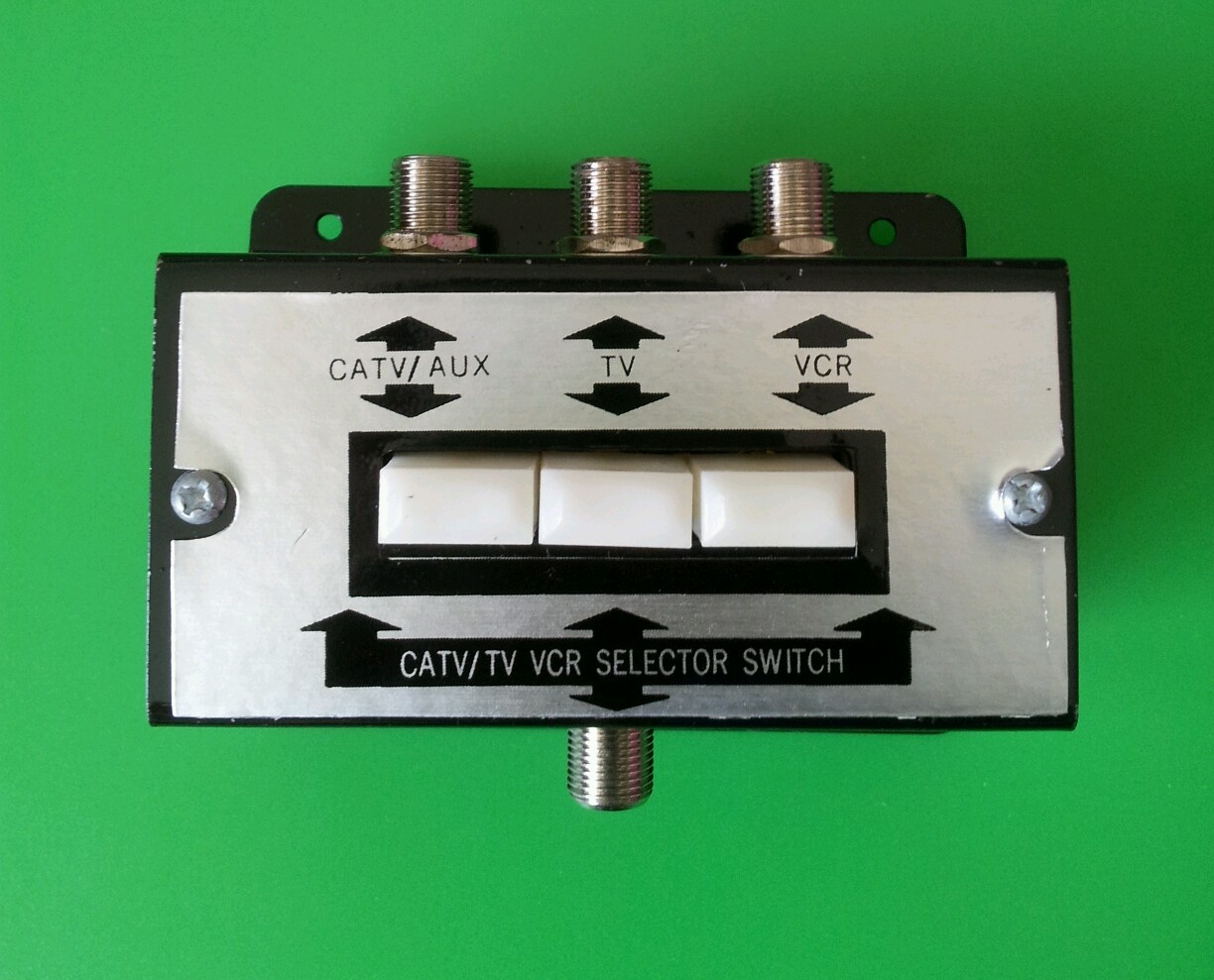 (NEW) CATV/DISH Push Button A/B/C Switch 54-1000 MHz - FREE SHIPPING