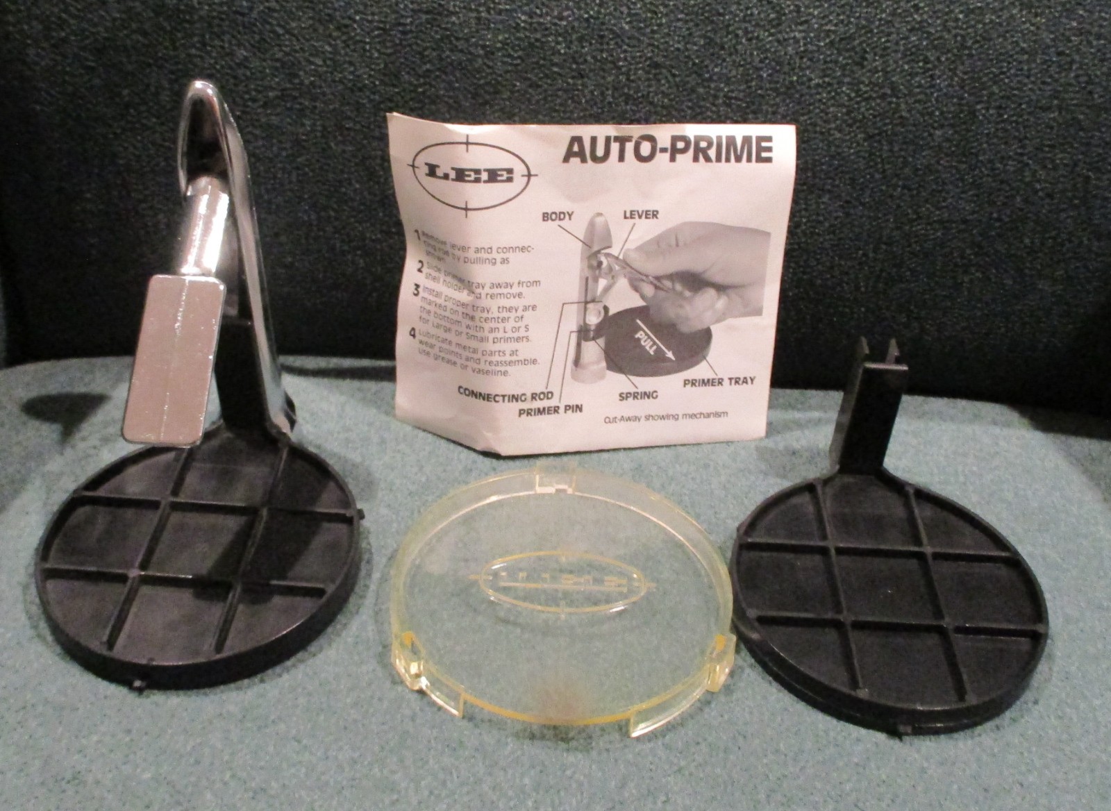 LEE AUTO-PRIME w/ INSTRUCTION SHEET + 12 LEE SHELL HOLDERS IN CASE