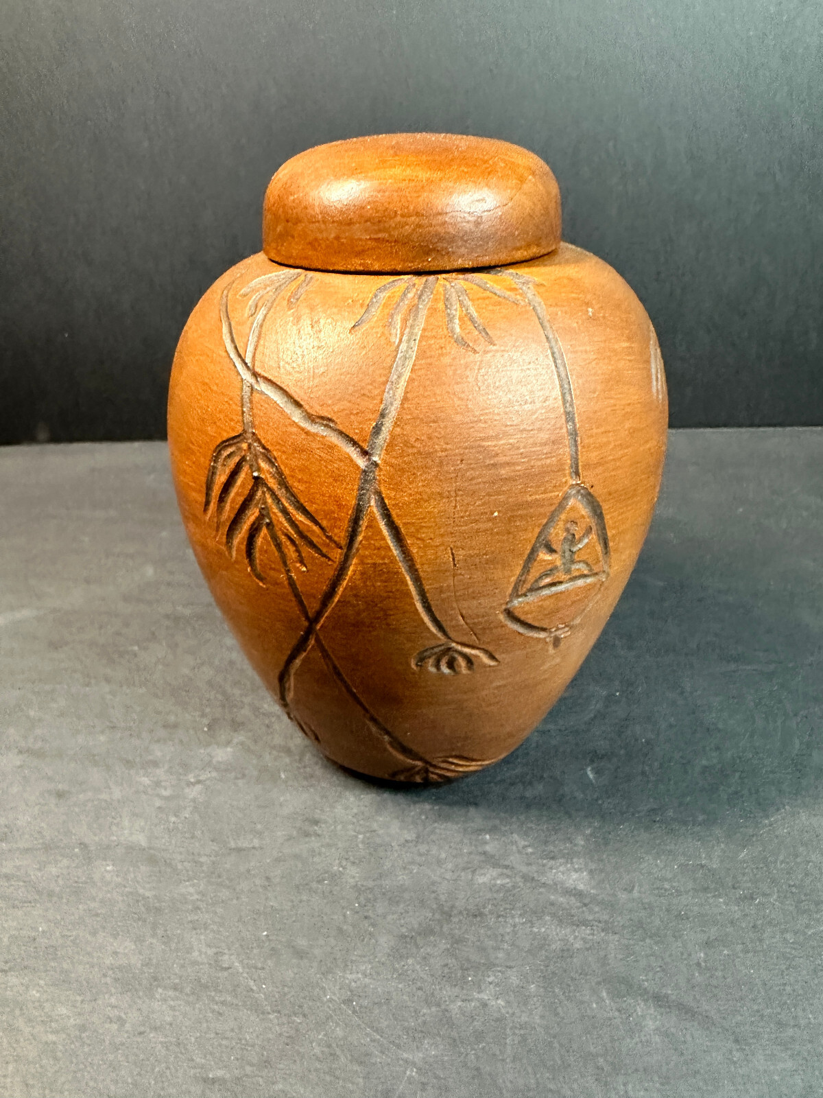 Ceramic Jar w/Lid & Decorative Markings on Sides - Xlnt Cond. 1976 L. Swanson