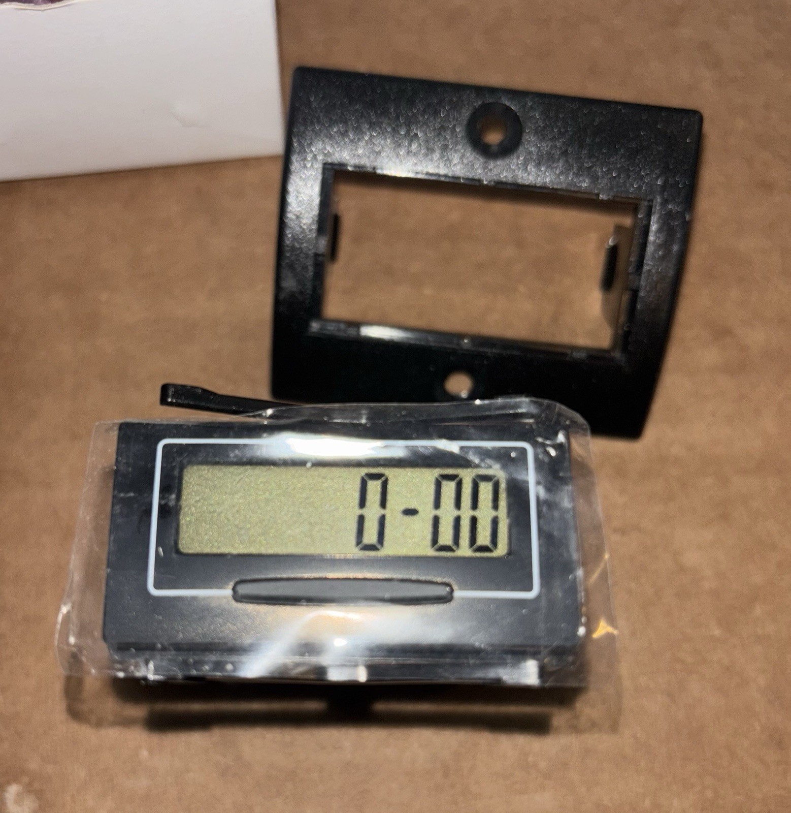 ENM L6 LCD Hour Meter, Rectangular 2PAT2 NEW