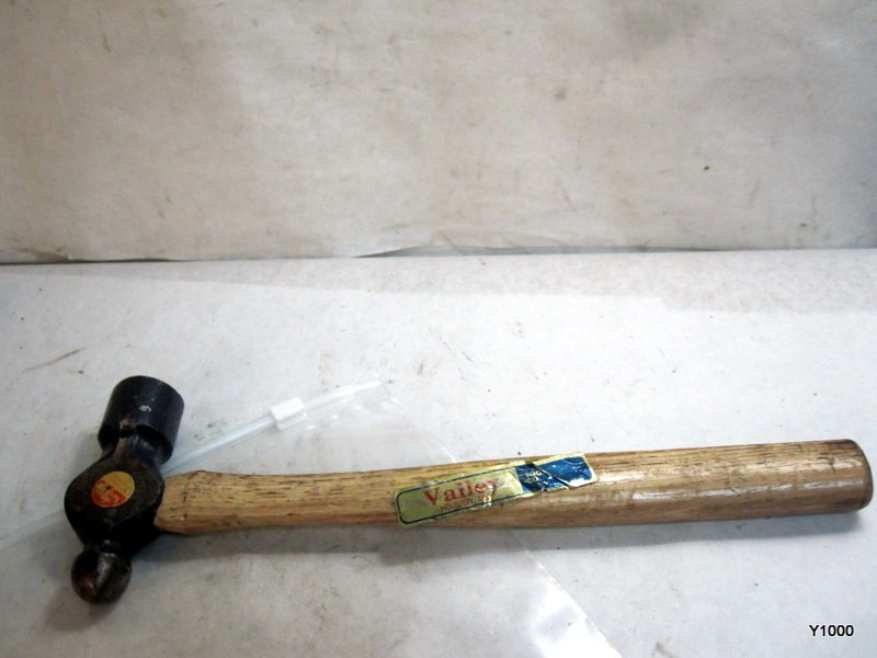 Vintage Valley Tool CO. Professional Mechanic Ball Peen Pien Hammer