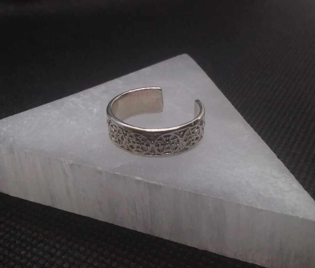 Pretty Adjustable Toe Ring Plated 6mm Sterling Silver Crosses Maltese