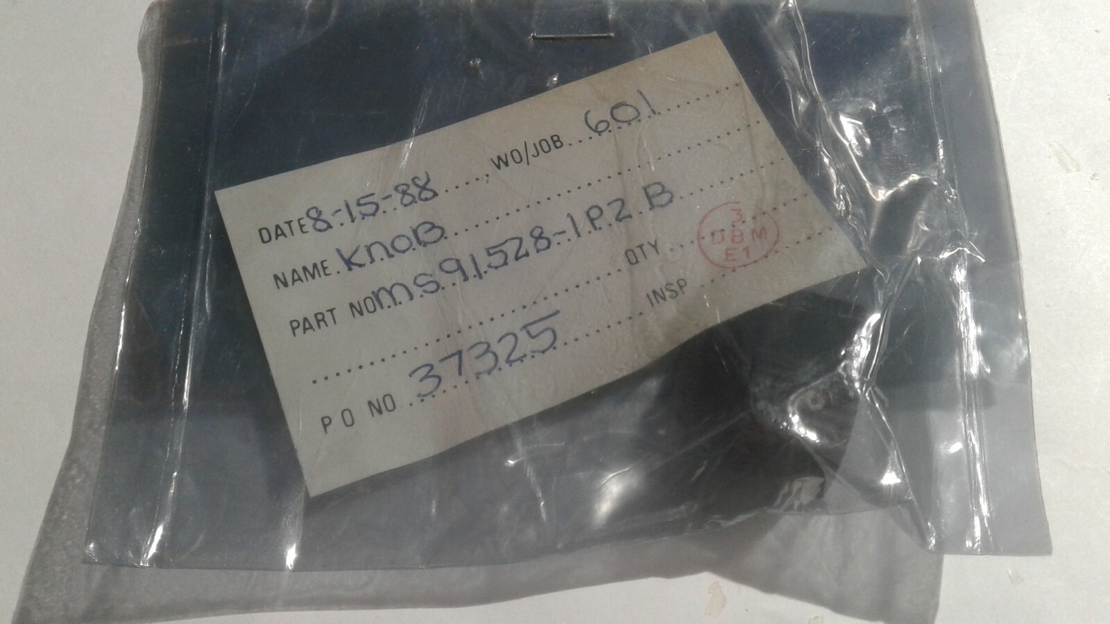 (1pc) MS91528-1P2B, MIL SPEC, KNOB