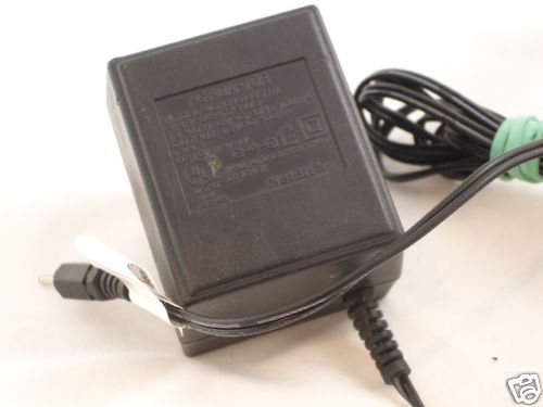 AC Adapter Power Supply DV-0555R-1 Pin 1/5 cm wide