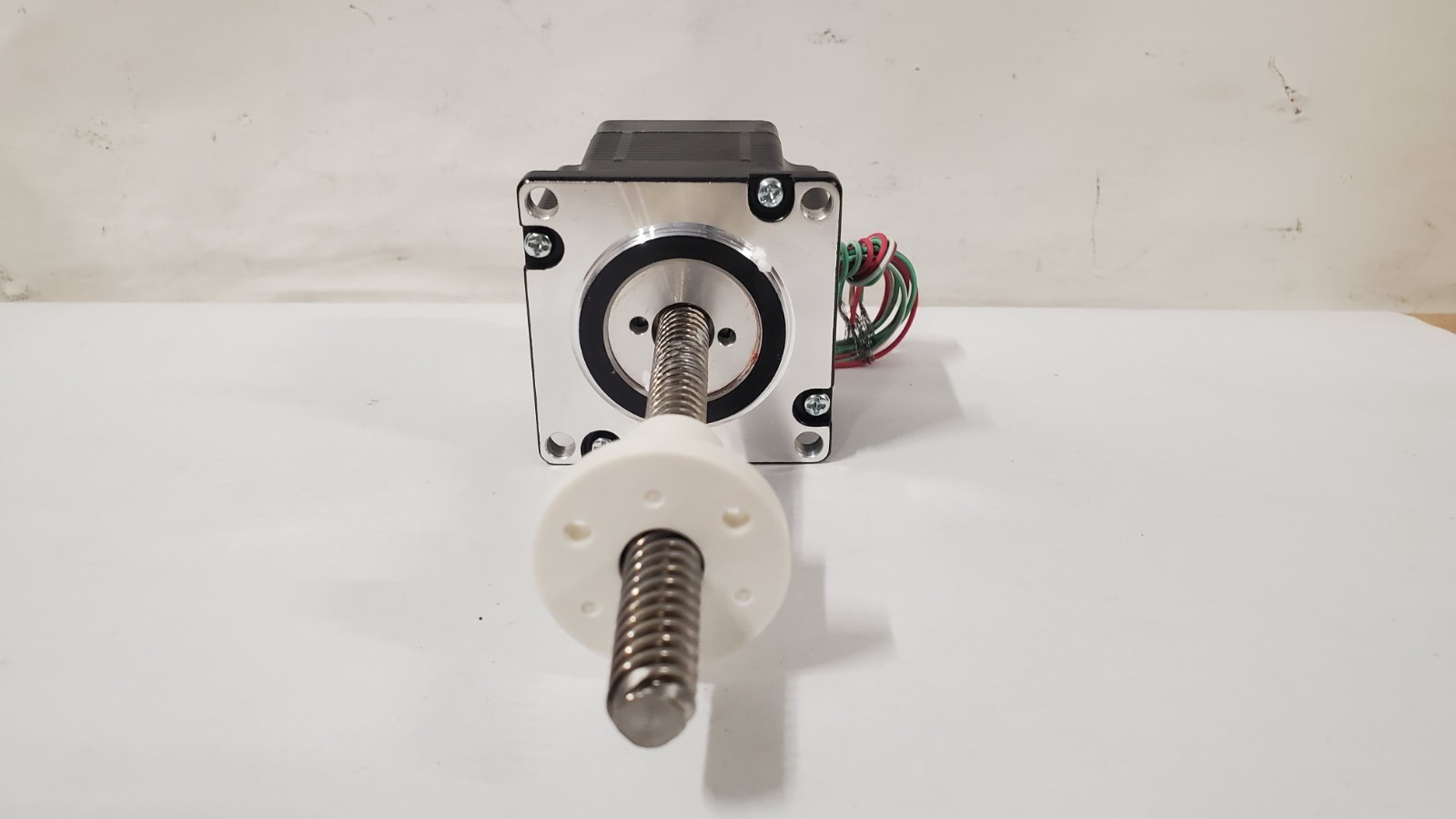 New HAYDON SWITCH & Instruments E57H42-05-077 ENG Stepper Motor Linear Actuator