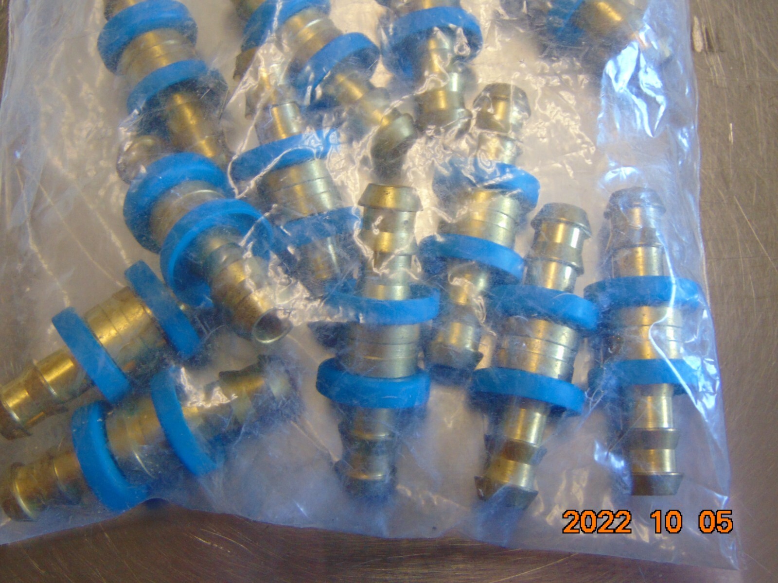 (1) Swagelok B-PB6-6 BRASS UNION PUSH-ON HOSE CONNECTOR 3/8 in HOSE SIZE