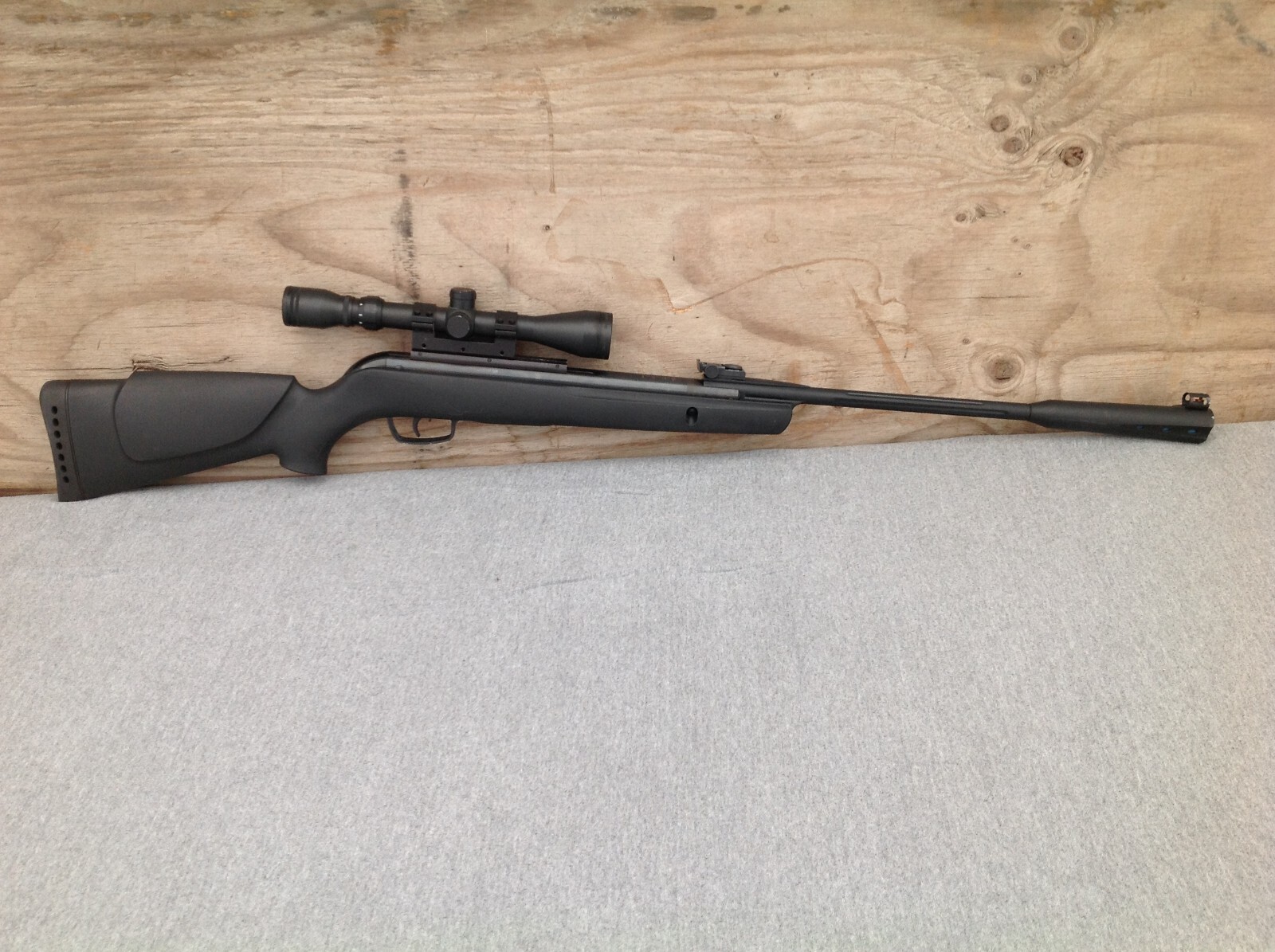 Gamo Whisper Velocity 1200 .177 Cal Break Barrel Air Rifle with 3-9x40 Scope