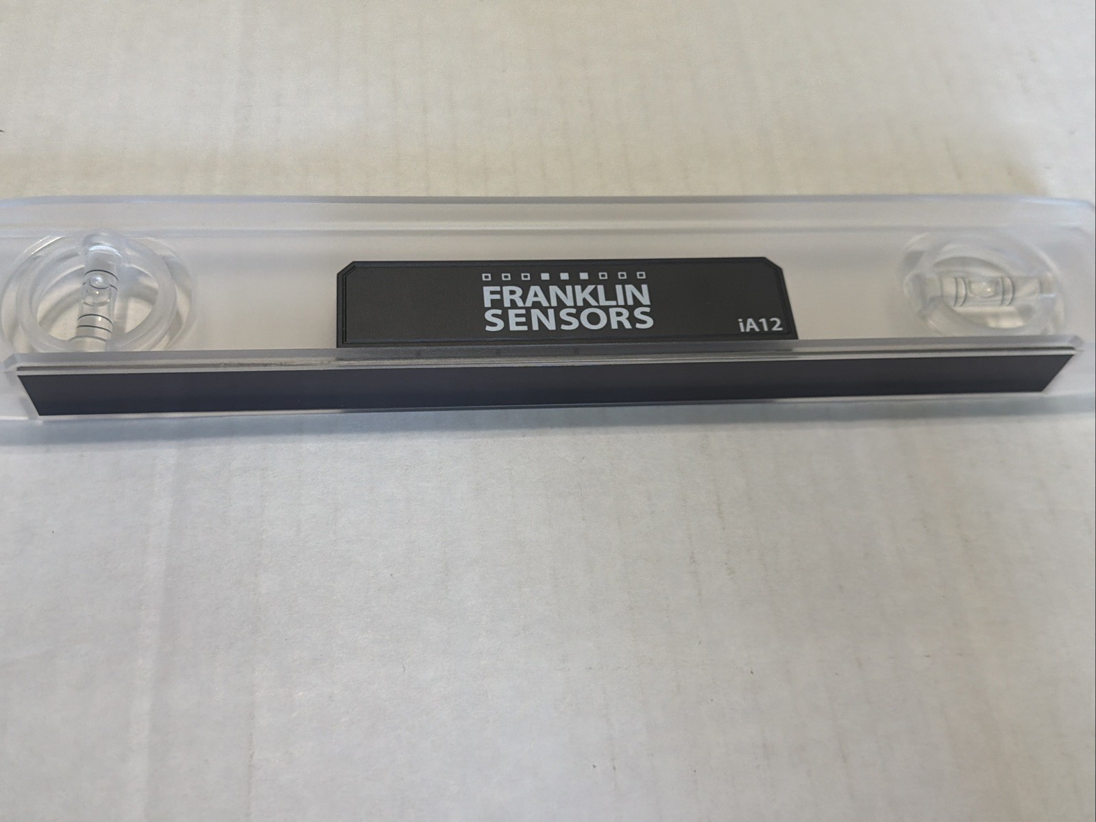 Franklin sensors Light level Stud Finder 12” Vertical/ Horizontal Level clear4A