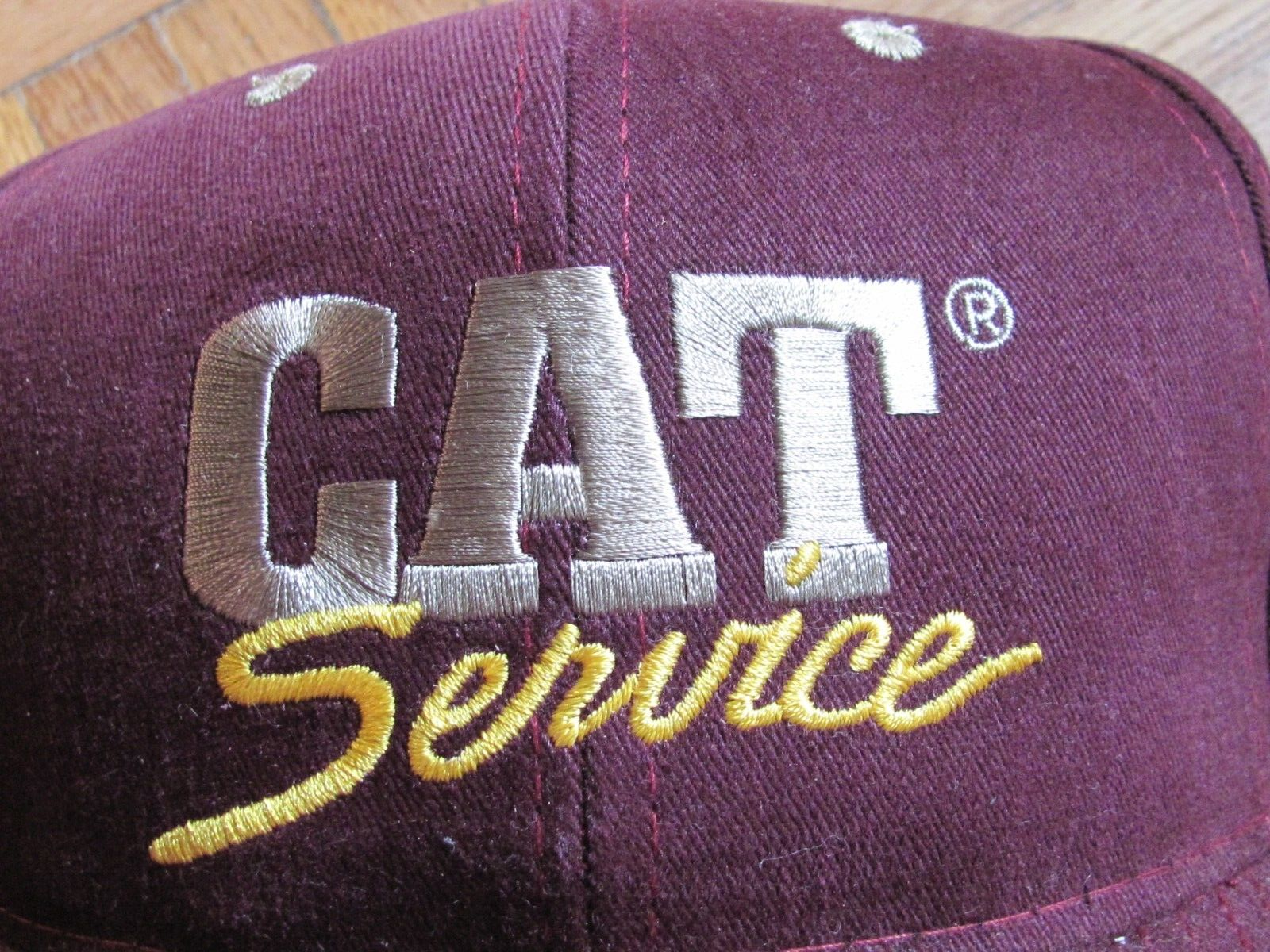 4 CATERPILLAR BASEBALL CAP SERVICE - TRAINING
