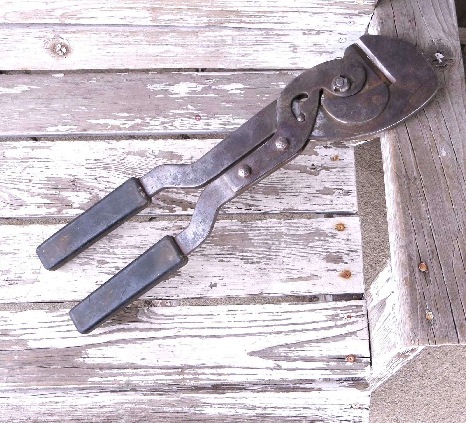Vintage OM / O M Franklin Animal Umbilical Cord Severing Tool Pat. No. 1877376
