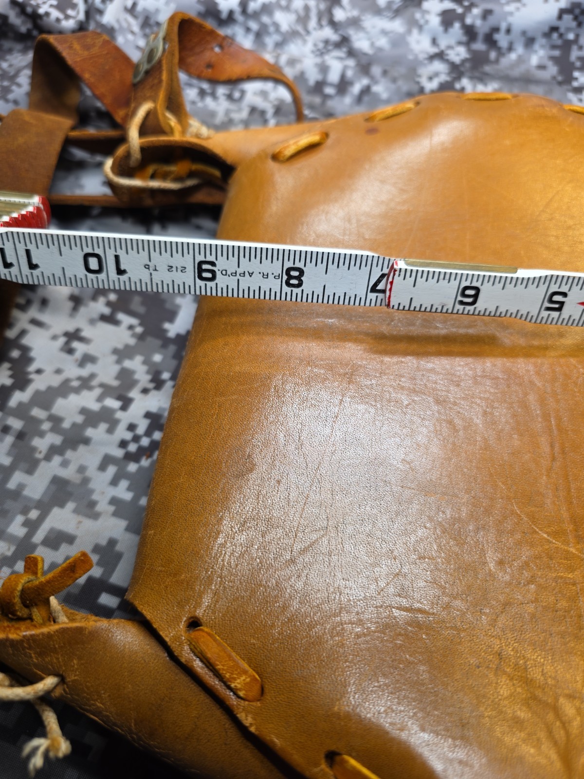 BLACK POWDER MUZZLELOADER POSSIBLES BAG LEATHER WALL HANGER SEE DESCRIPTION