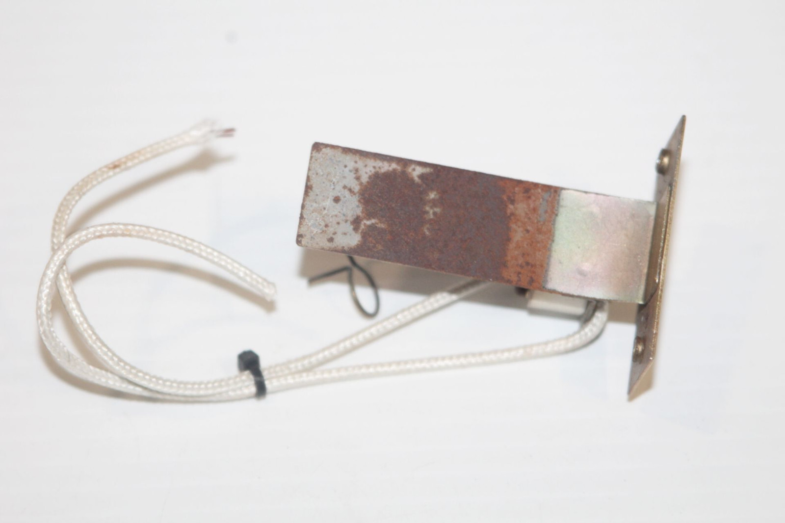 Internal Cable Bracket Part - Eliminator Lighting E135 MKII Tracker Stage Light