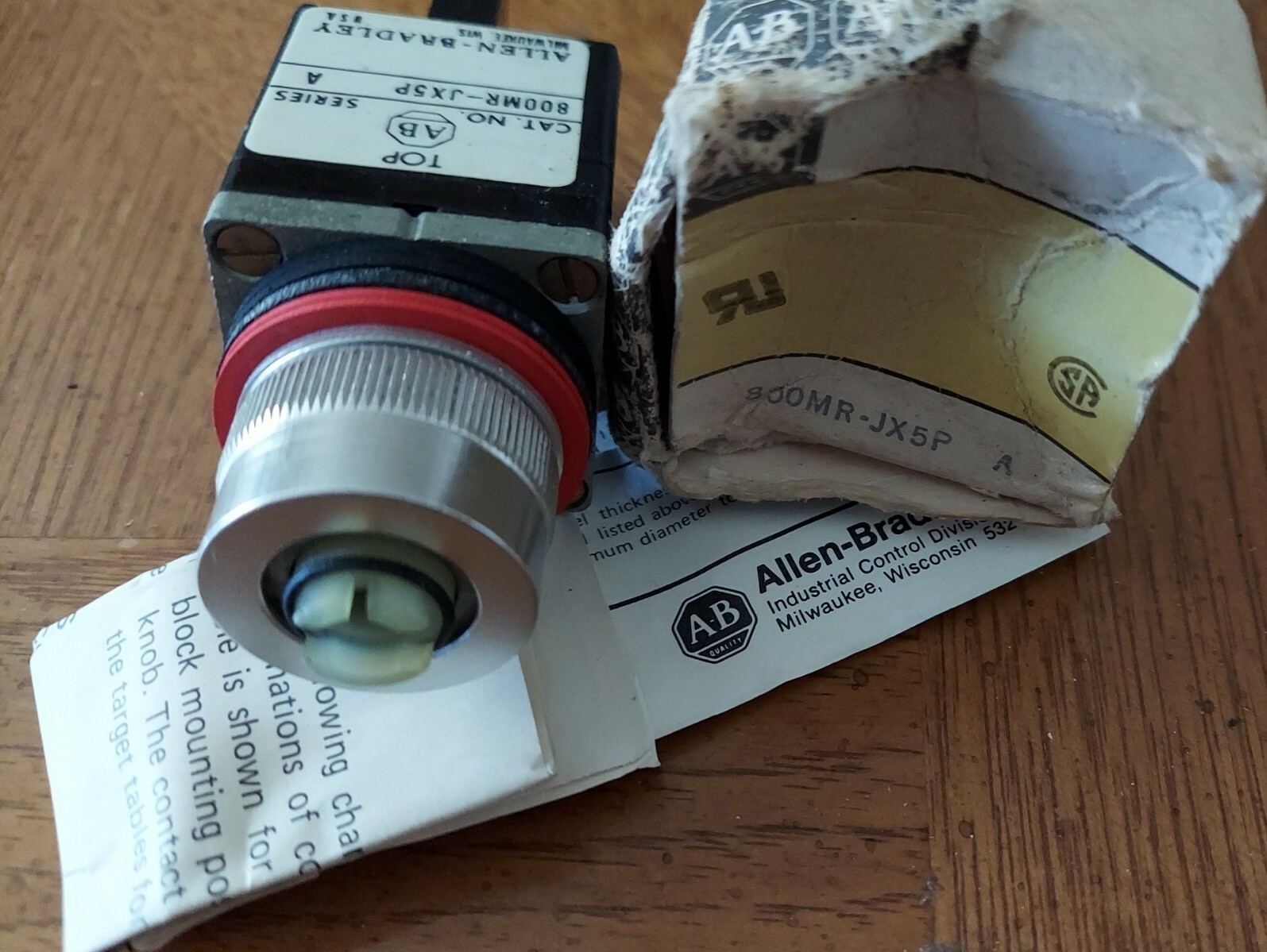Allen-Bradley 800MR-JX5P Series A