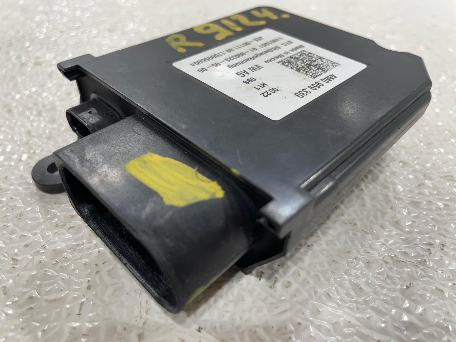 Fits 2017 - 2020 AUDI A4 Front RH Right Seat Occupant Detection Module OEM