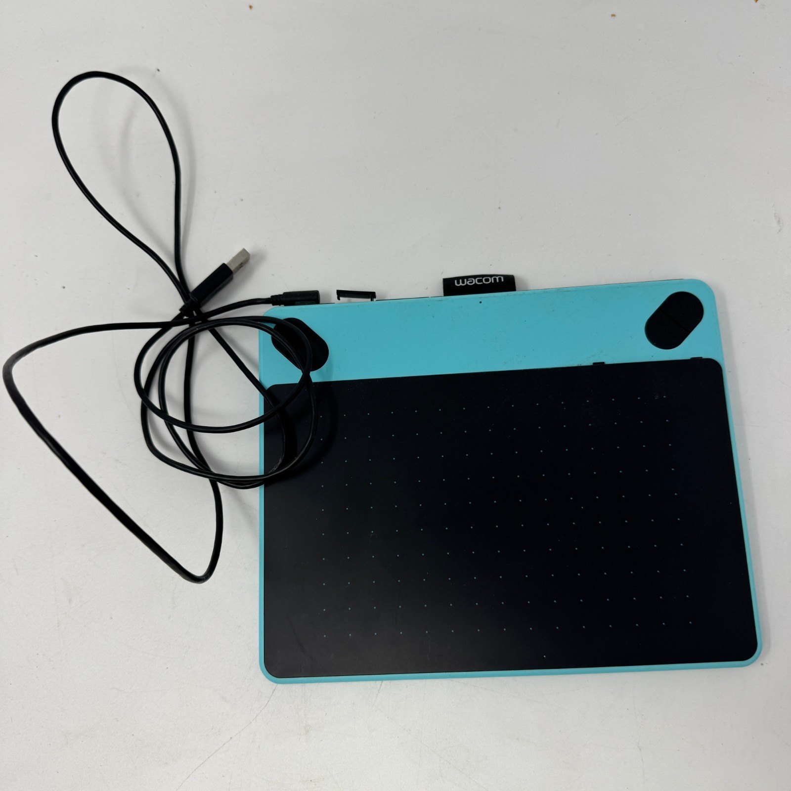 Wacom Intuos Pen Draw Tablet Graphics Drawing Pad Blue No Pen