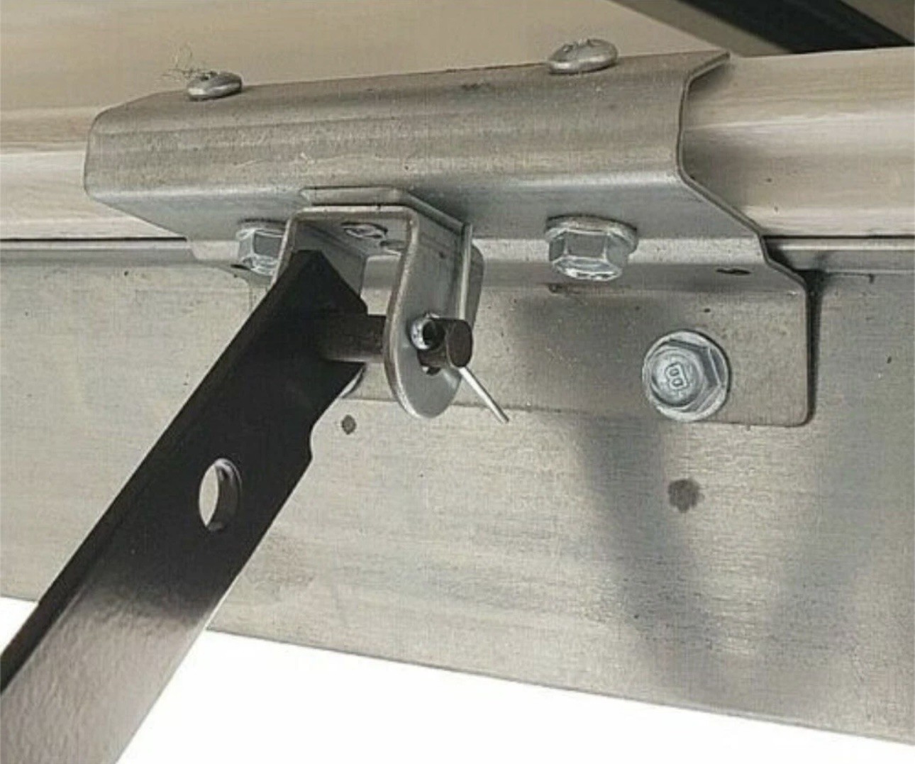 Wayne Dalton 9100 Garage Door Opener Door ORB  Bracket 320787 322984