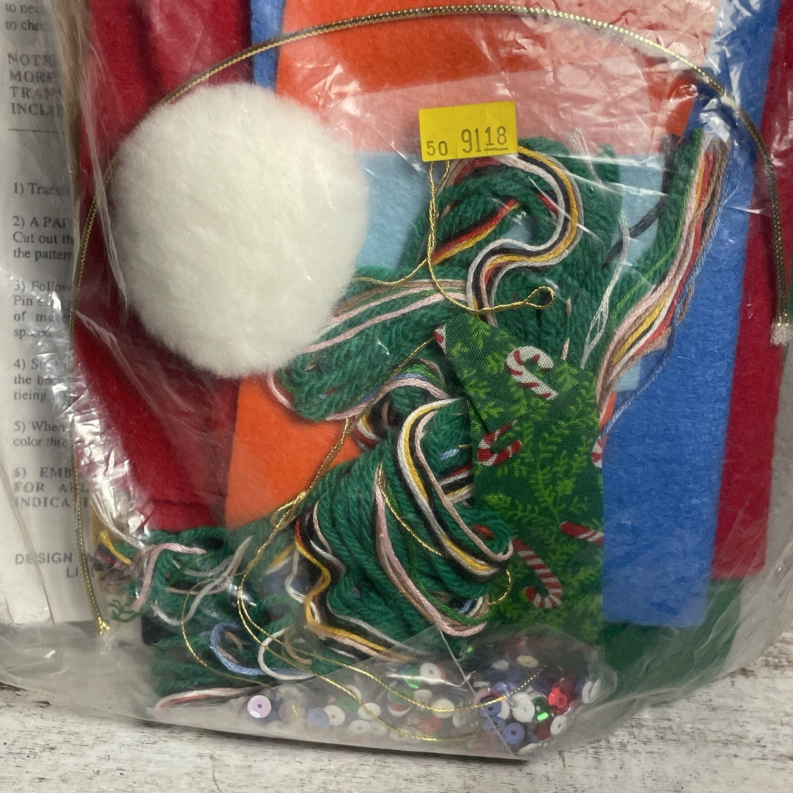Design Works Crafts Felt Wall Hanging Kit #5109 Frosty Snowman Finishes 18x16"
