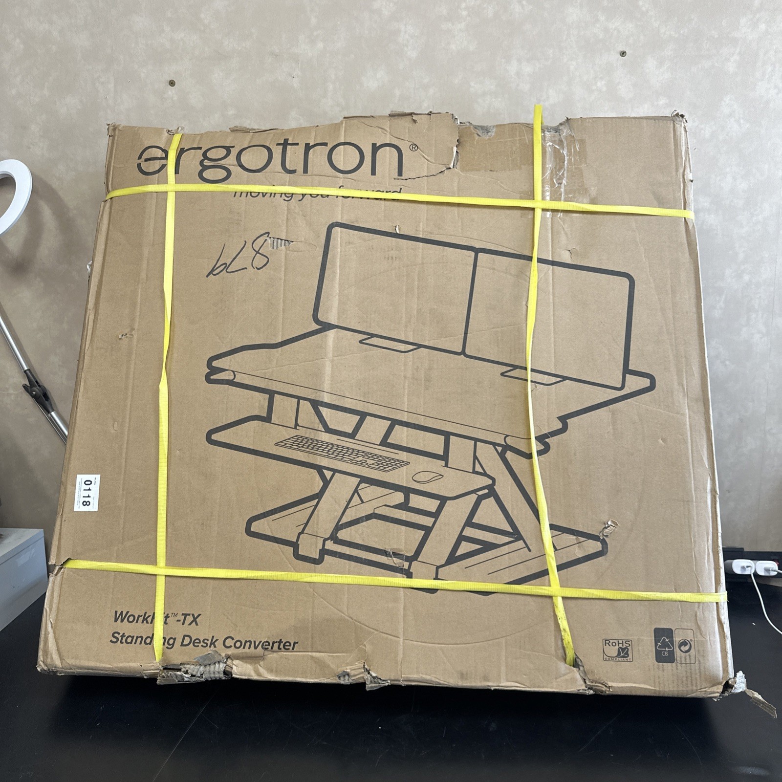 Ergotron WorkFit-TX Standing Desk Converter Rectangle Black 33-467-921