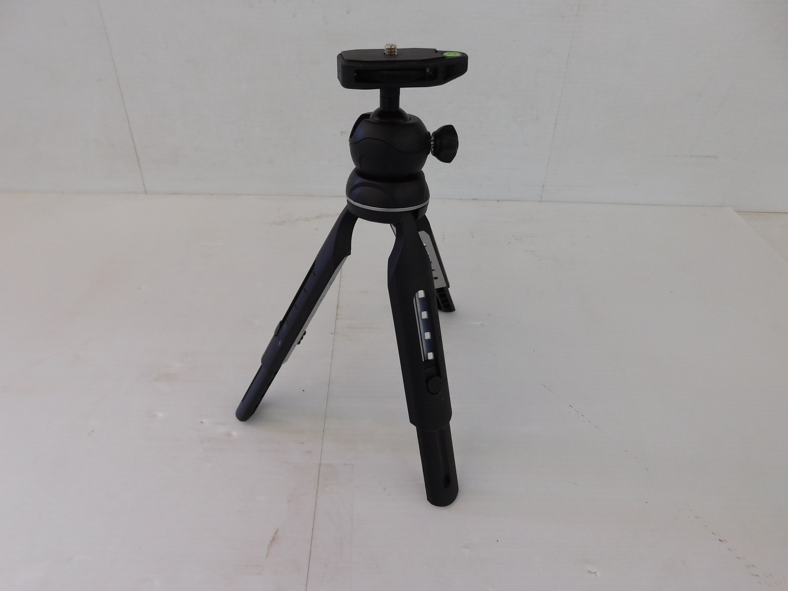 Altura Photo Tripod (MYS13)