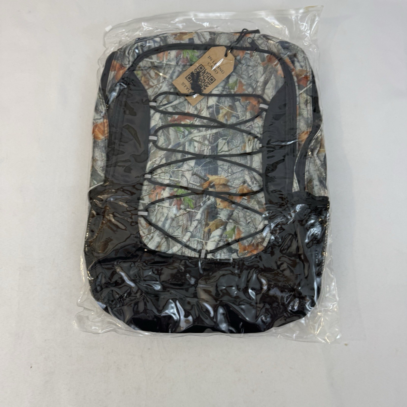 STYLED RUGGED WOODLAND CAMO CAMOUFLAGE Camping Hiking Backpack 19"T & 13.5"W NEW