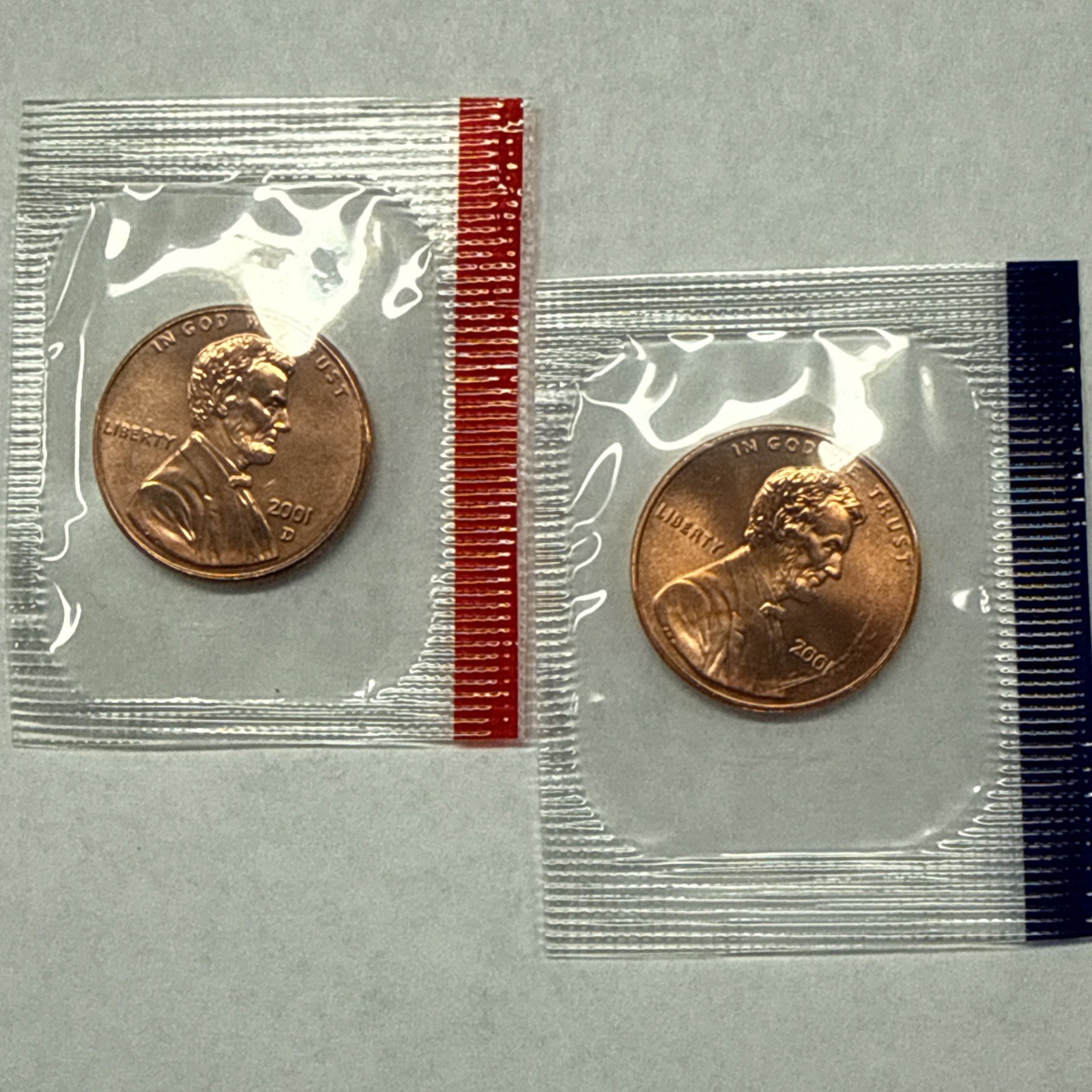 2001 P&D LINCOLN CENTS from MINT SET in MINT CELLO with Free Shipping