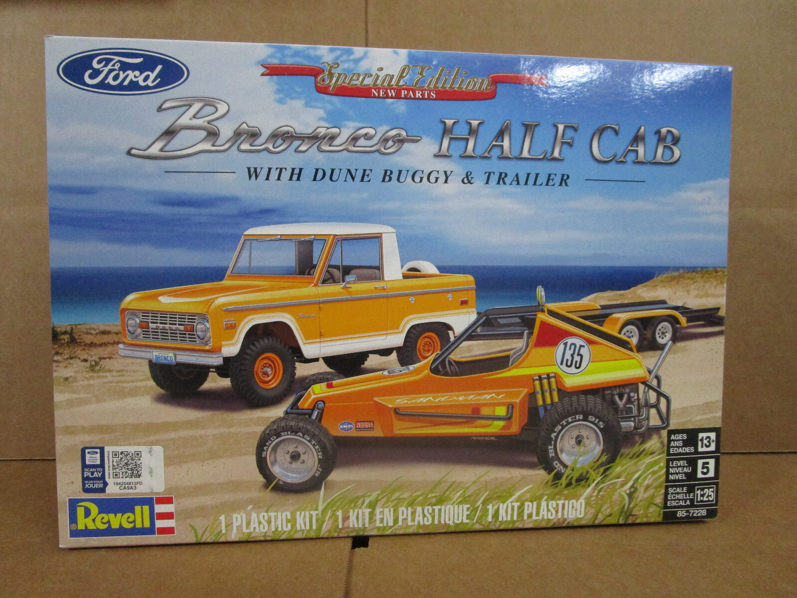 RMX/7228 FORD BRONCO HALF CAB WITH DUNE BUGGY AND TRAILER FREE SHIP