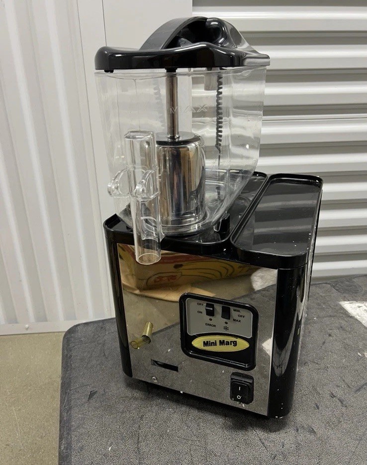 Donper USA XC16 Residential Frozen Slushy & Granita Beverage Machine, Single NEW