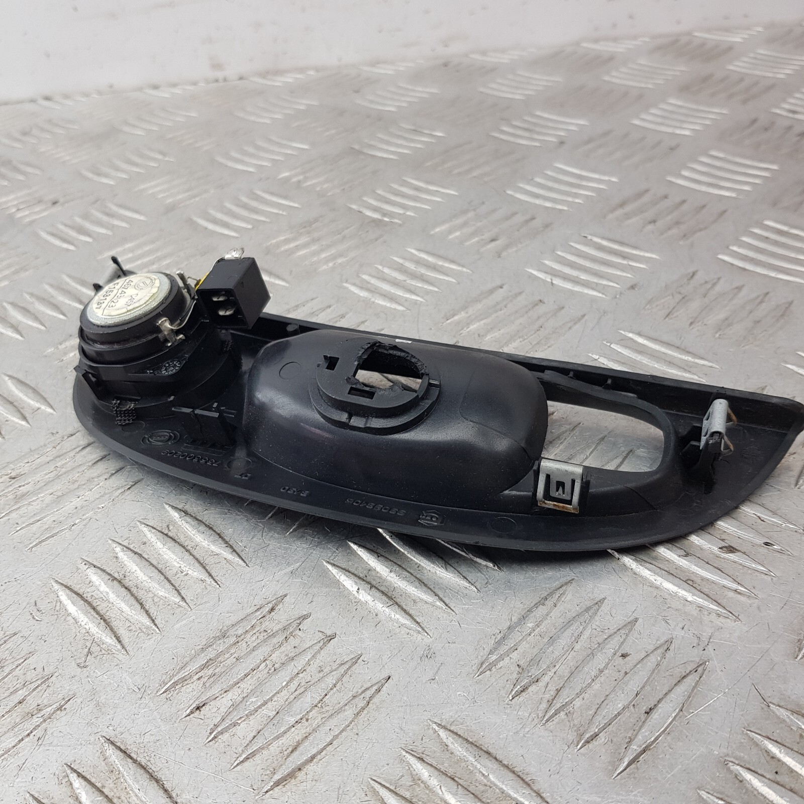 ALFA ROMEO GT TWEETER SPEAKER RIGHT DRIVER SIDE 2007