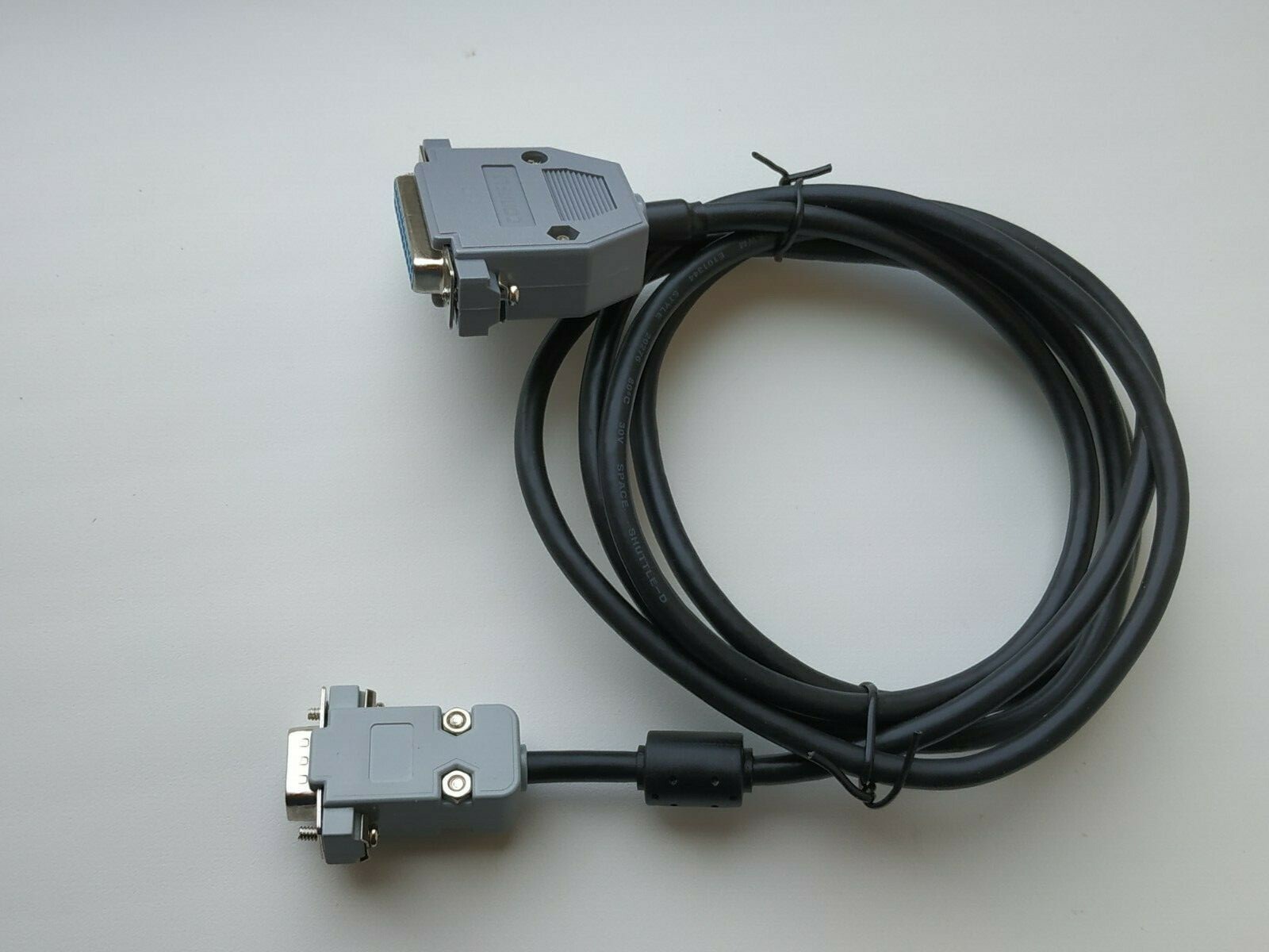 Commodore Amiga DB23  to 1084S monitor db9-M cable