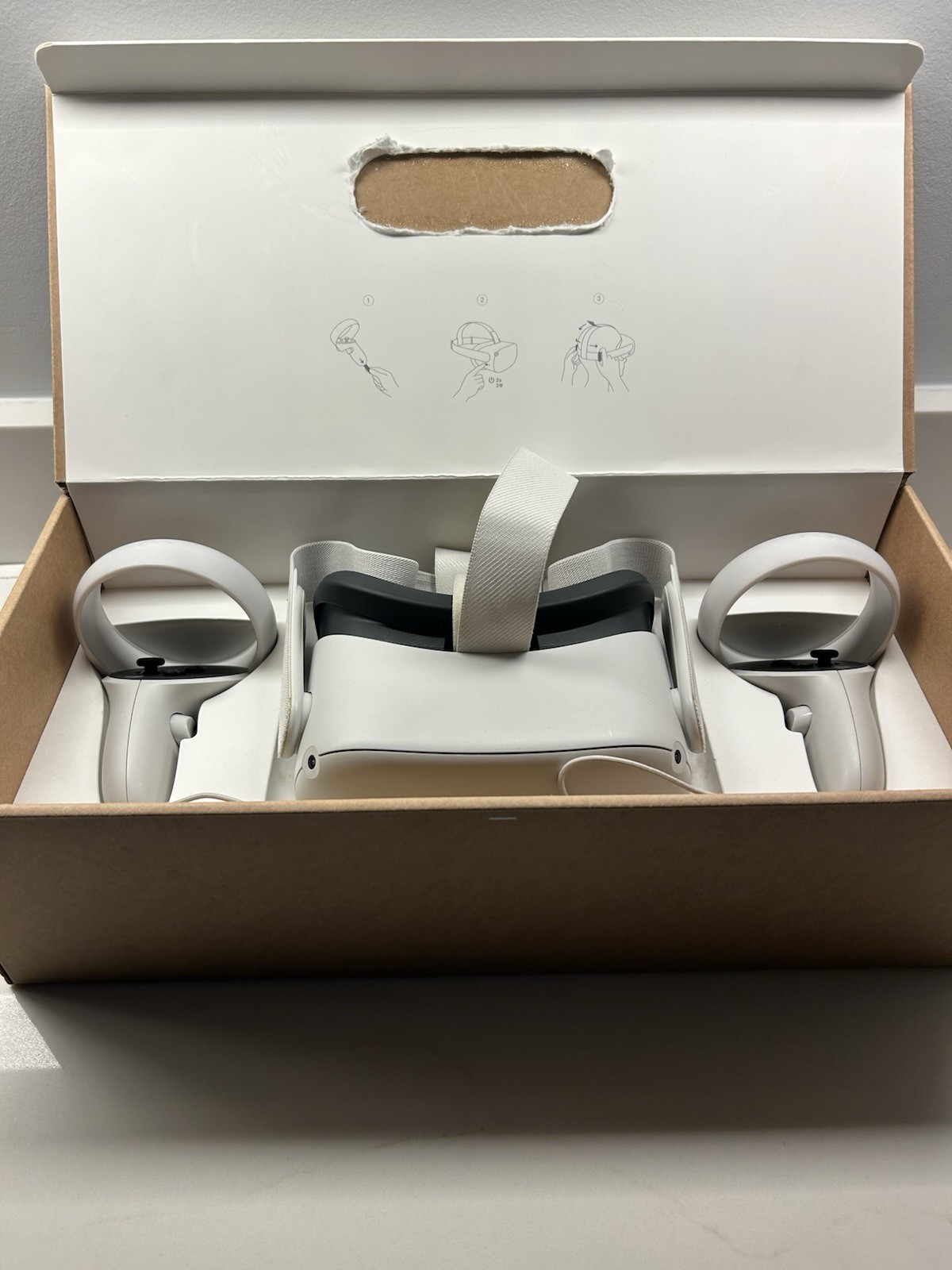 Meta Quest 2 Virtual Reality Headset and Controllers Fully Functional