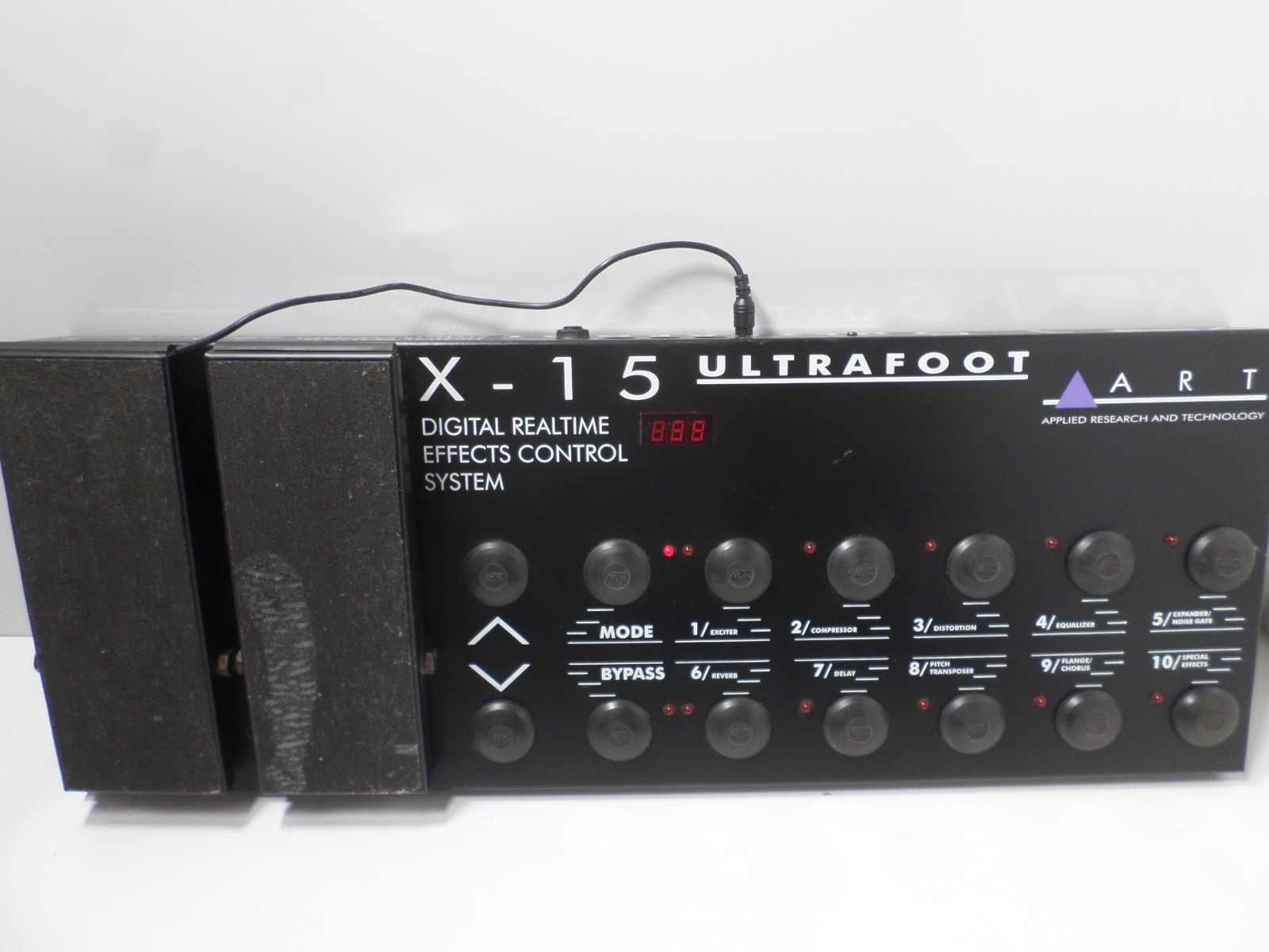 ART X-15 Ultrafoot Digital Realtime Effects Control System