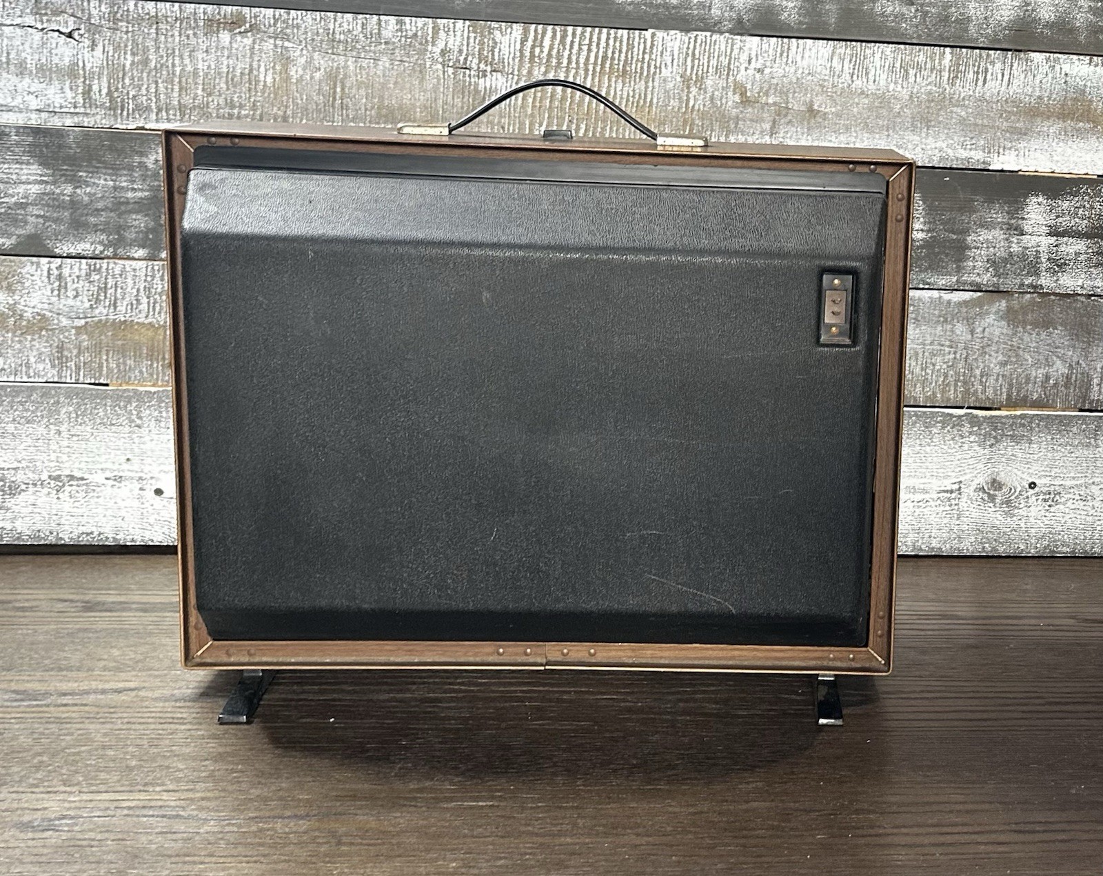 Vintage RCA Solid State Stereo Model VLP38W Walnut Grain / Black - Tested WORKS