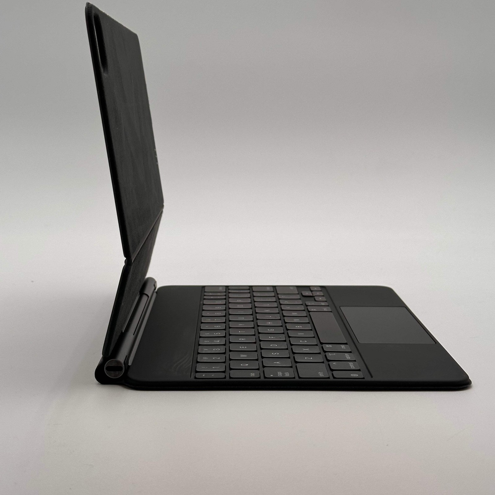 Apple Magic Keyboard (Model A2661)