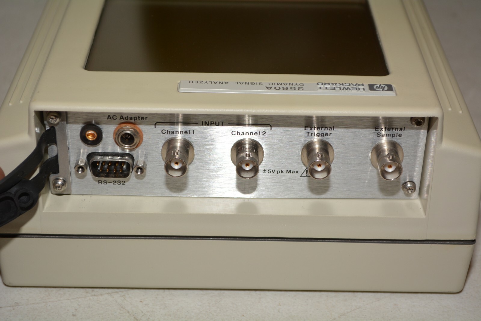 HP 3560A Handheld FFT Vibration Acoustic Spectrum Dynamic Analyzer