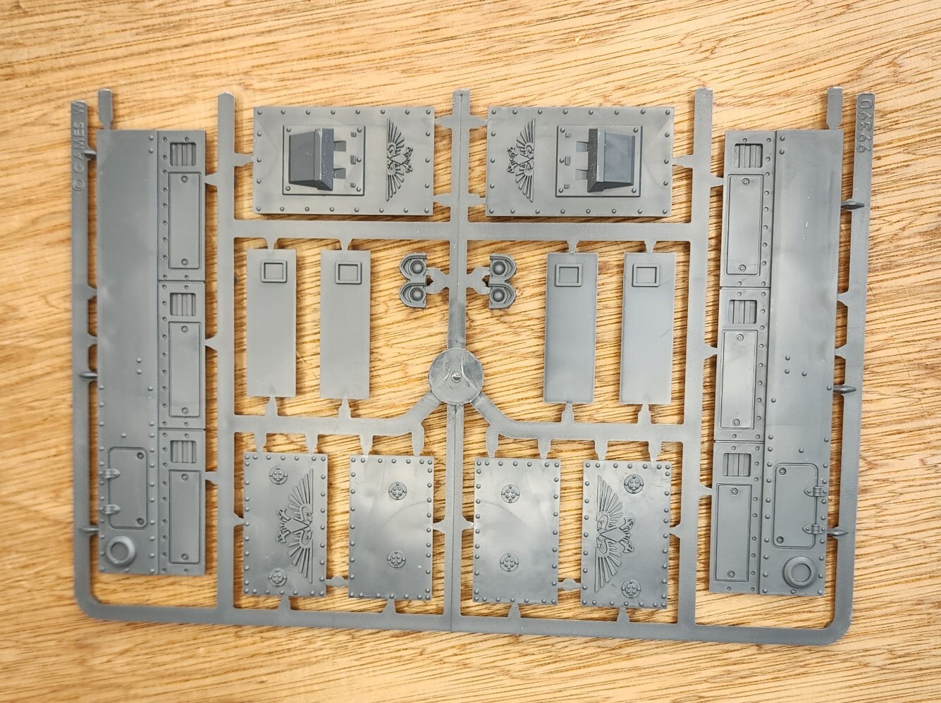 Imperial Guard Baneblade Armour panels - Warhammer 40K Conversion Bits