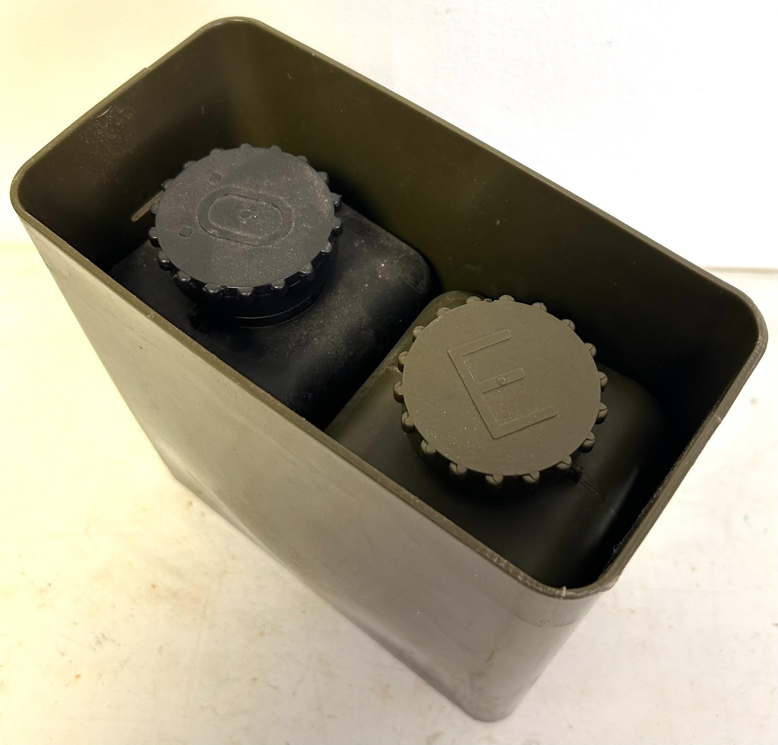 German Military Issue Mechanical Cleaning Kit Plastic Bottles & Container
