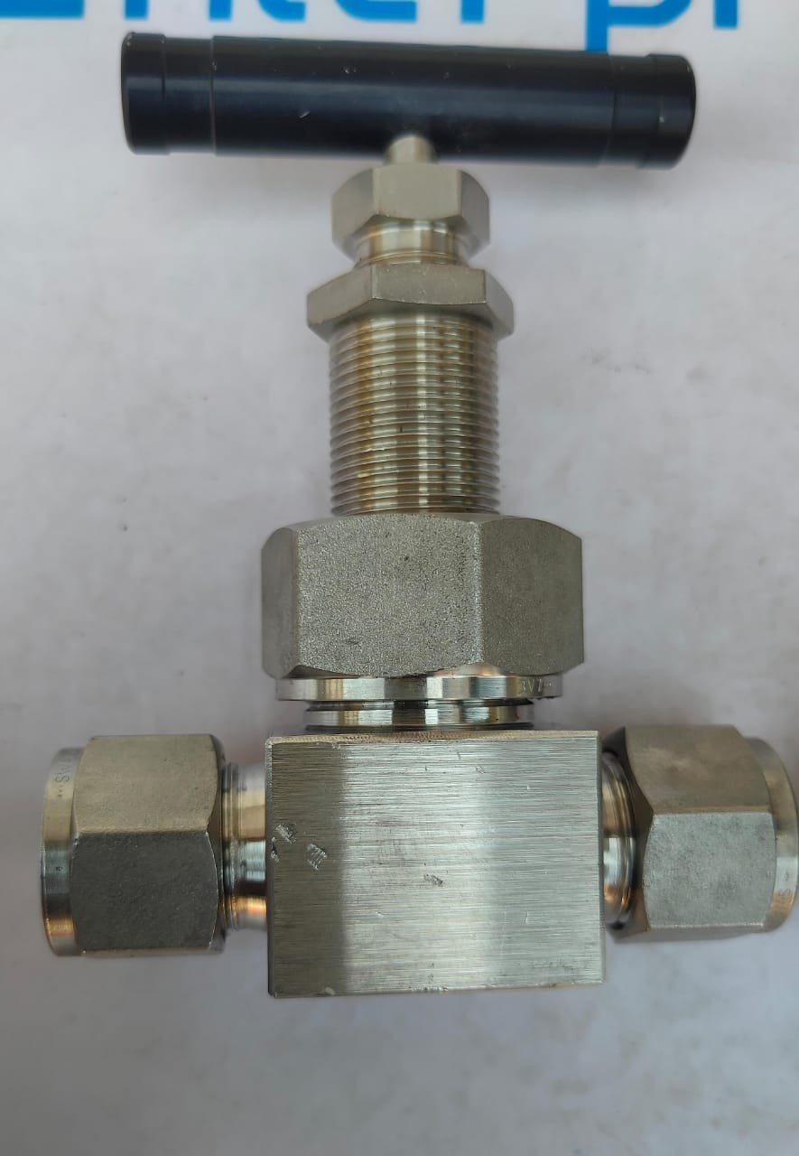 SWAGELOK SS-6DBS8 BLOWDOWN NEEDLE VALVE LOT OF 2