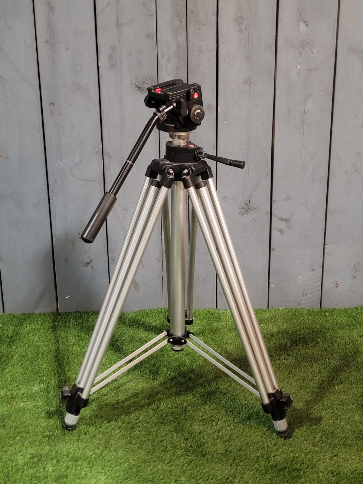 Manfrotto 501 Tripod Head Professional Tripod Italy Video Fluid Pan Tilt Camera
