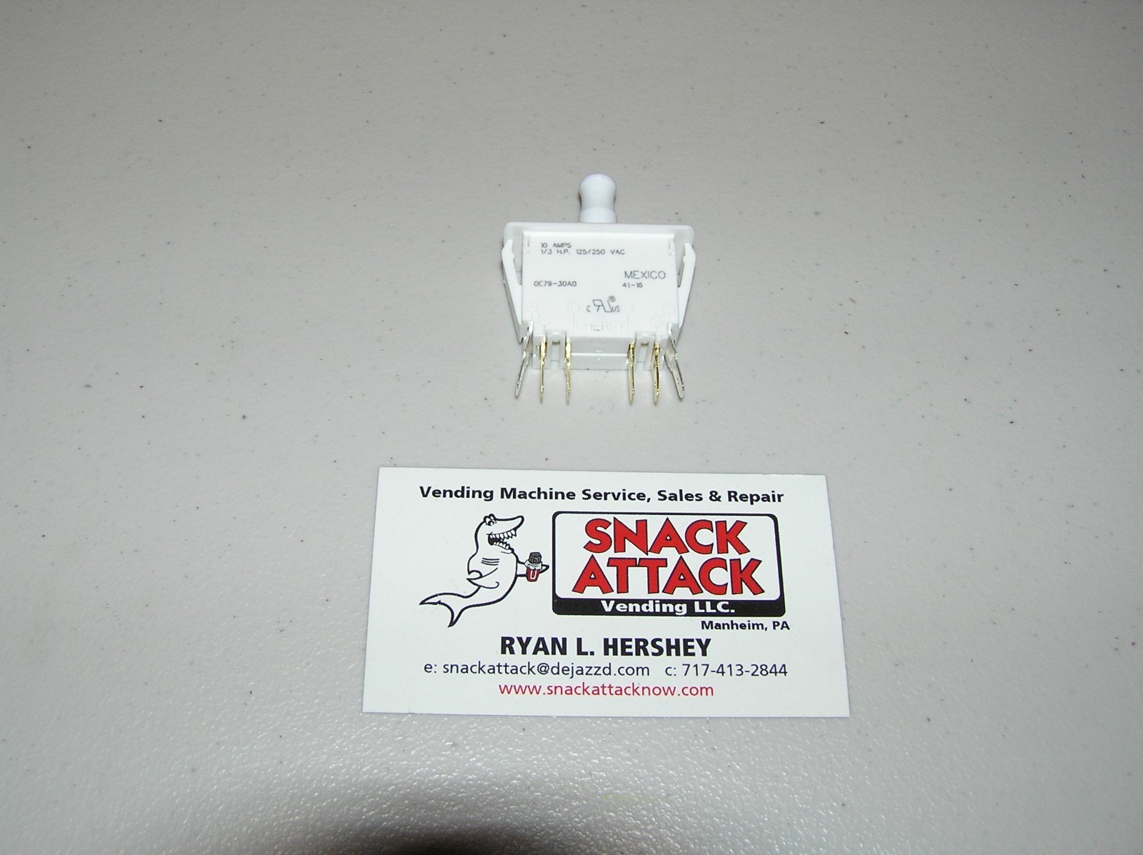 DIXIE NARCO BEV MAX 4 3800 & 5800 SODA VENDING MACHINE DOOR SWITCH - New