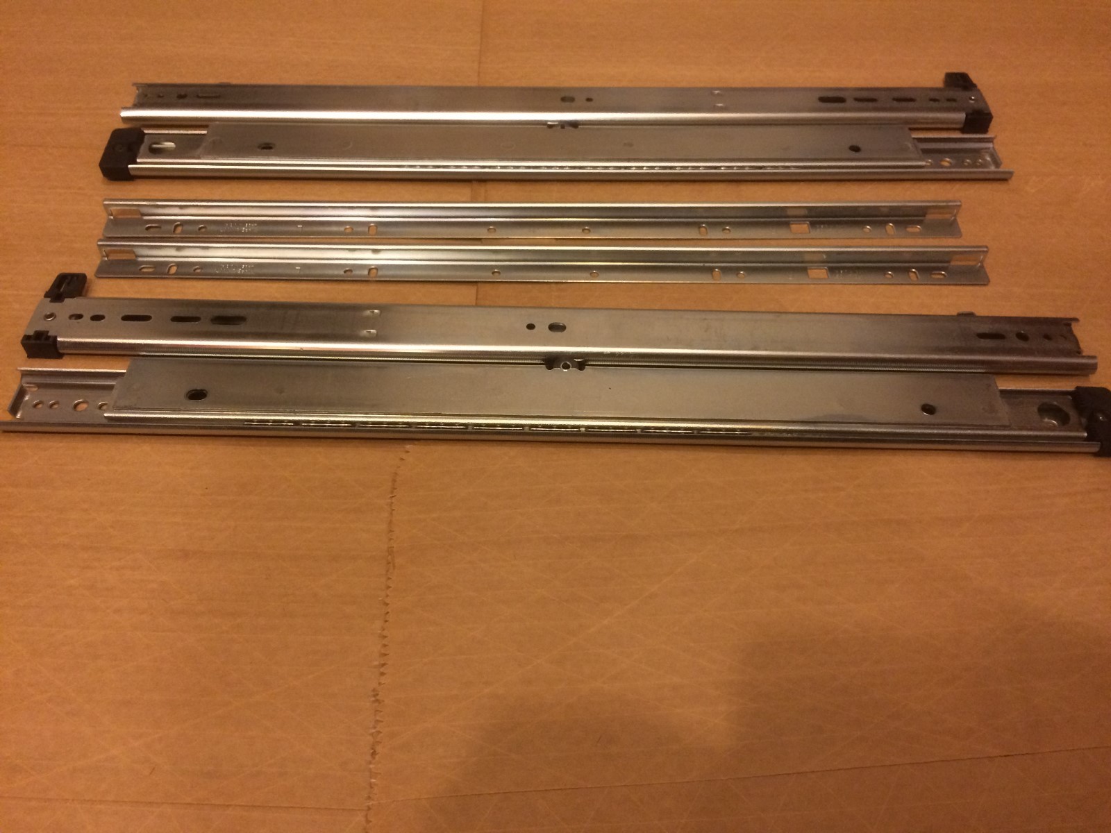 KV FILE SLIDE DISCONNECT FULL EXTENSION 150# KV8505 1 1/2" OVERTRAVEL 8505-14"