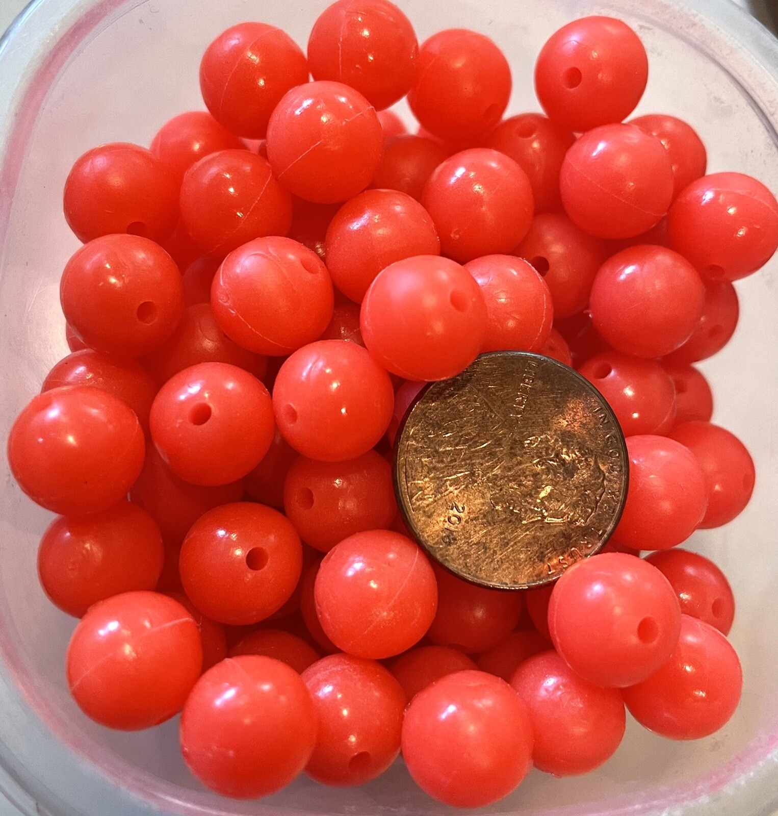 Qty 100.10x10mm Red Round Soft Rubber Luminous Sink Fishing Beads Glowing
