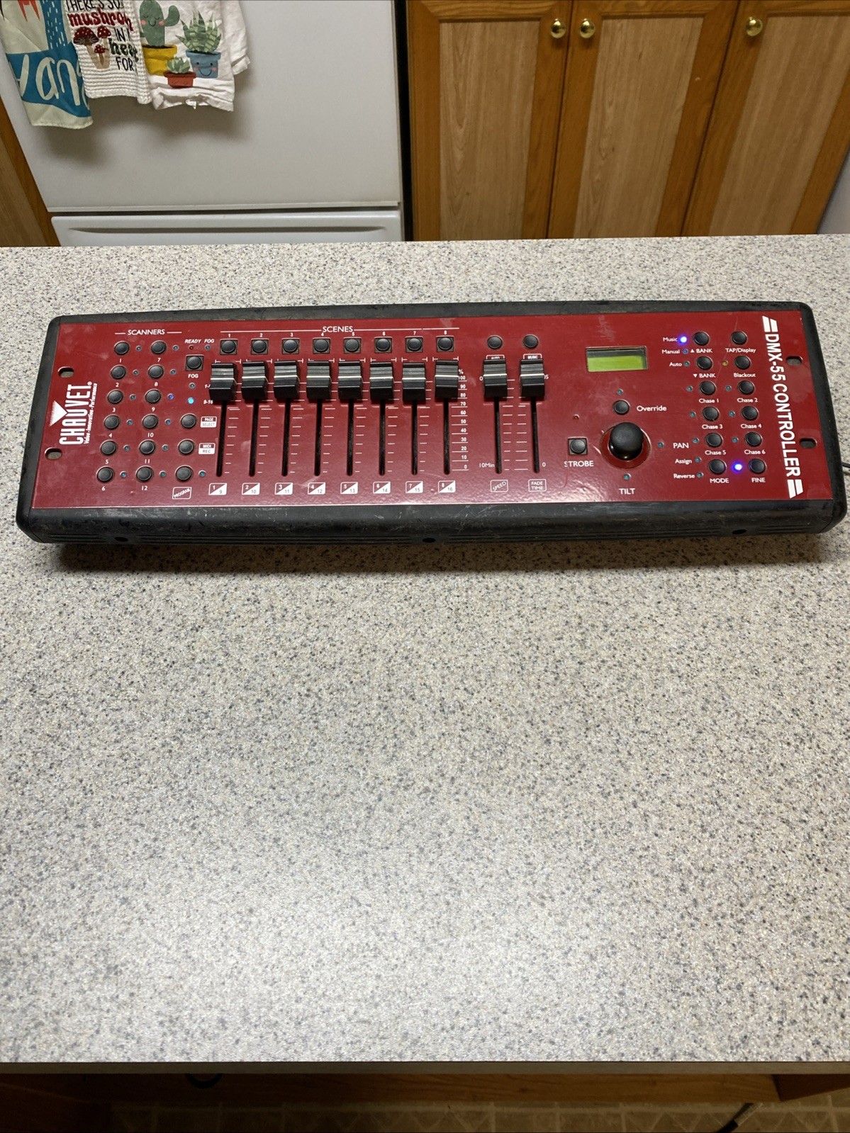 Chauvet DMX-55 Lighting Controller Mixing Desk With MIDI. Rack Mount Powers Up
