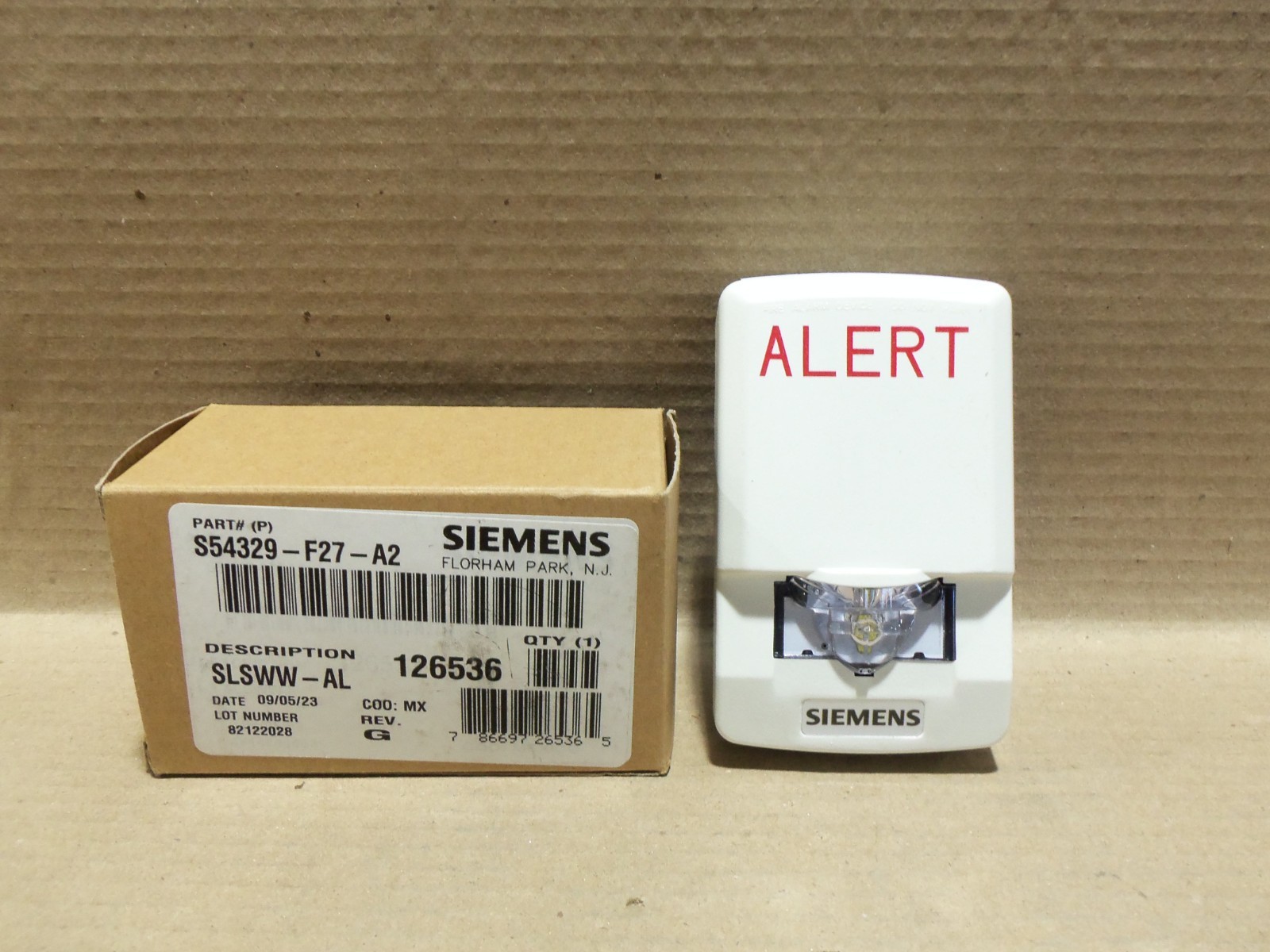 New Siemens S54329-F27-A2 SLSWW-AL Rev. G Wall Alert Strobe