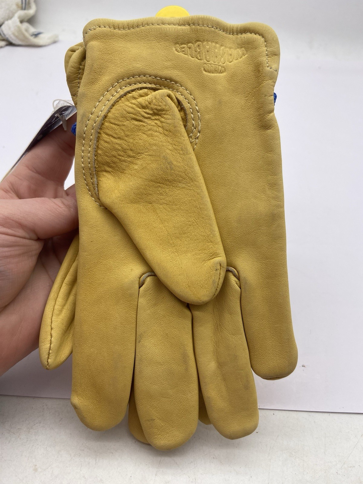 Wells Lamont 1190S Saddletan Leather Pull String Men's Driver Gloves Small