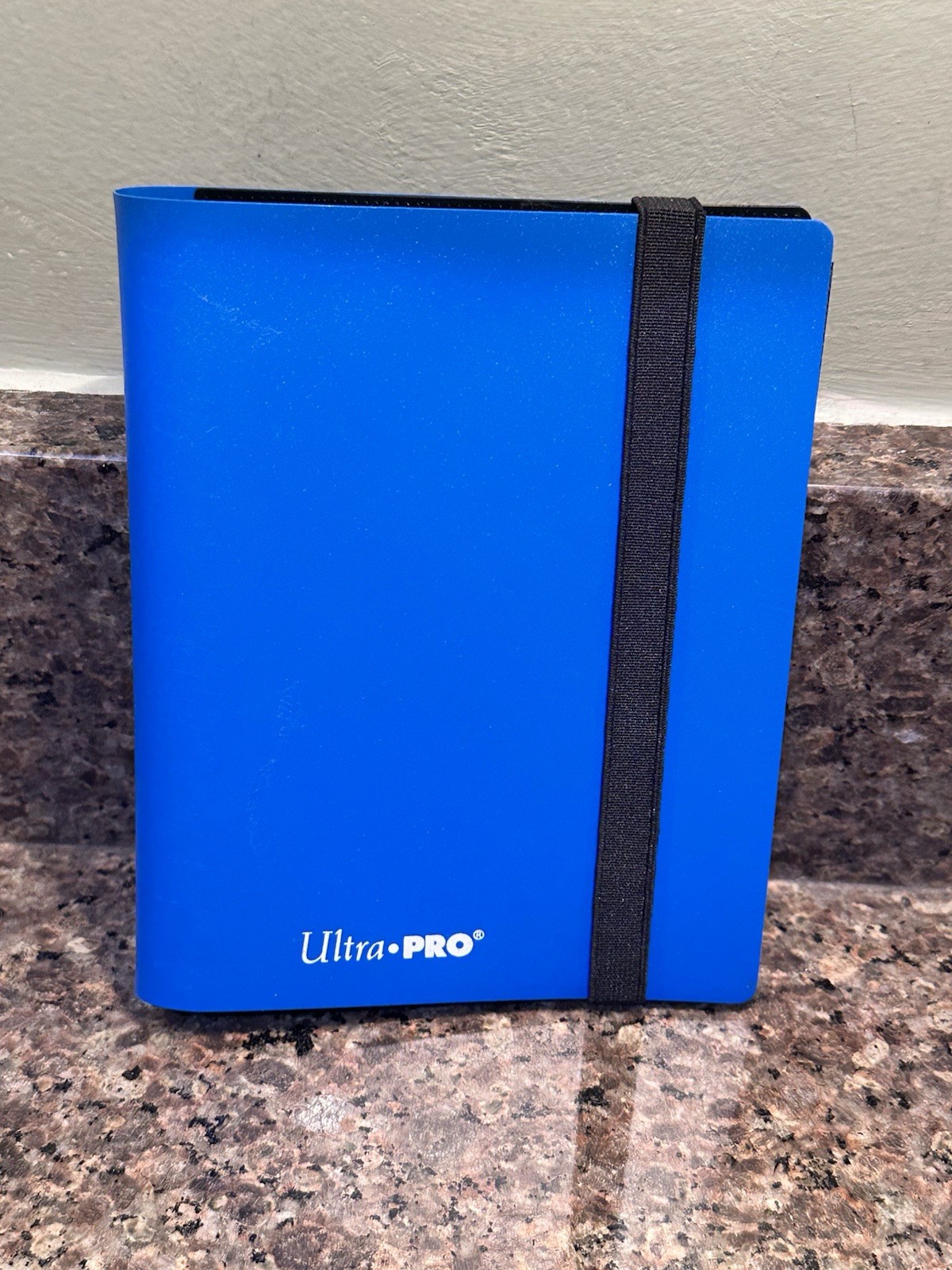 Ultra Pro Eclipse 2 Pocket PRO BINDER PACIFIC BLUE 80 Gaming/Trading Cards