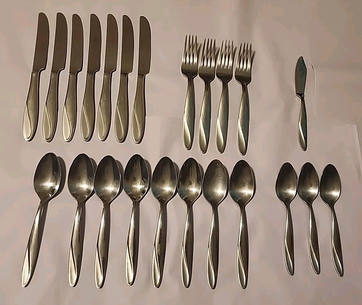 23pc Simmer by Oneida Stainless Flatware- Spoon, Fork, Knife