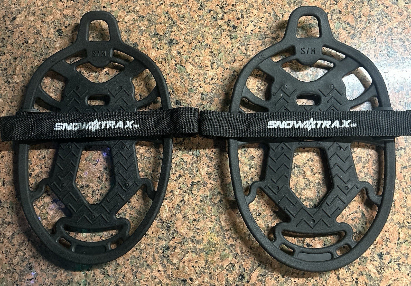 YAKTRAX Snow Trax Traction Gear for Shoes and Boots.Sizes S/M. Without Paper Tag