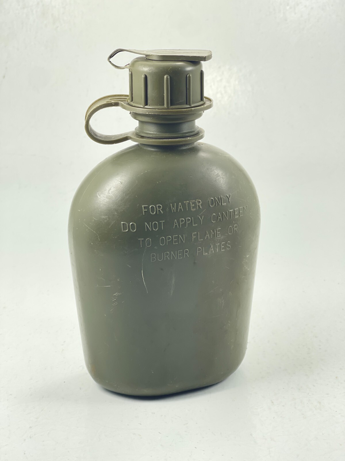 Vintage 1992 Militaria Military Green Sonetronics Canteen