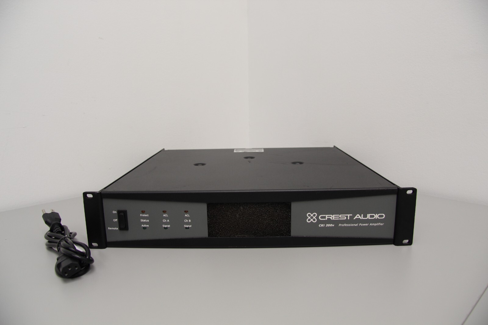 Crest Audio CKi 200V Professional Bridgeable Power Amplifier With CobraNet Card